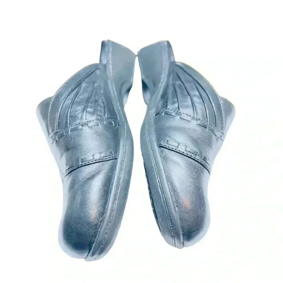 Michelle D. Women’s Slip-On Black Clogs•Size 6•New With Box•Genuine Leather• - Picture 4 of 11